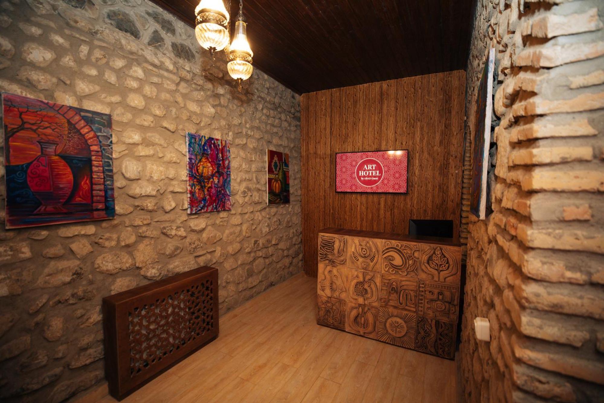Art Hotel By Abad Guest Şǝki Exterior foto